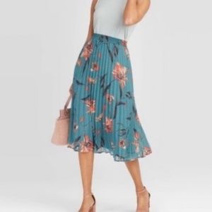 Chic Spring Floral Midi Skirt [NWT, Size Large, Blue, Pink Flowers]